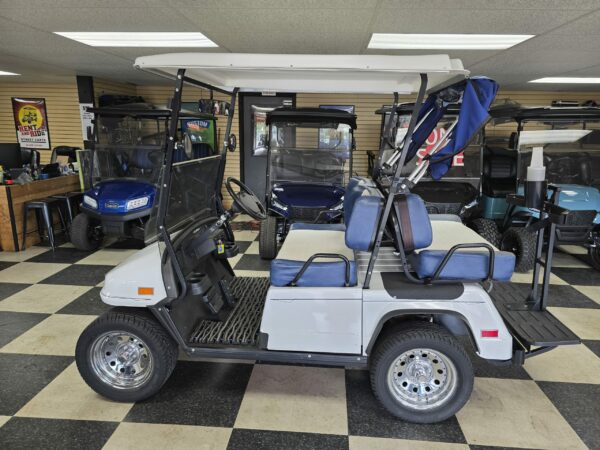 2010 Columbia PARCAR - 4 Passenger - Electric